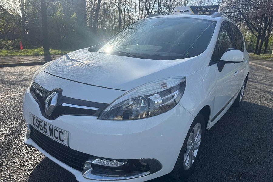 2015 Renault Grand Scenic photo 3