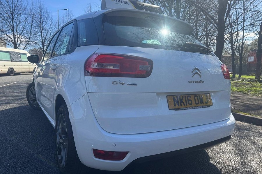 2016 Citroen C4 Picasso photo 11