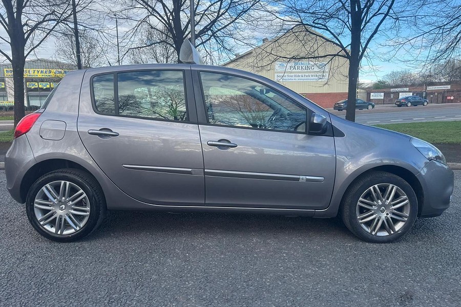 2012 Renault Clio photo 8