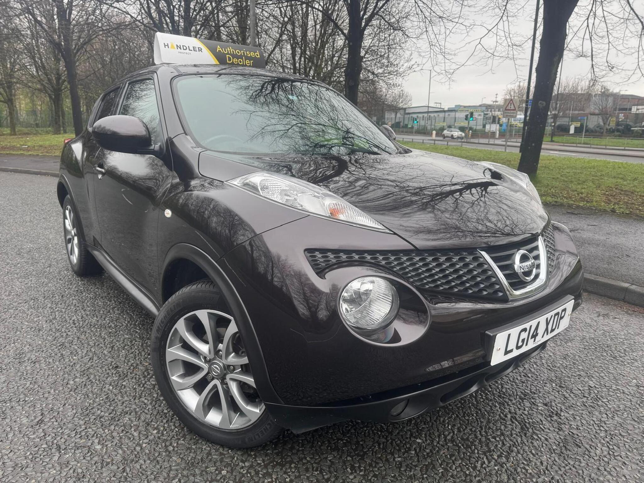 2014 Nissan Juke 1.6 Tekna XTRON Euro 5 5dr for sale at Bros Motors