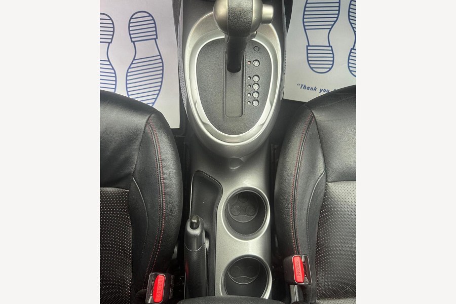 2014 Nissan Juke photo 13