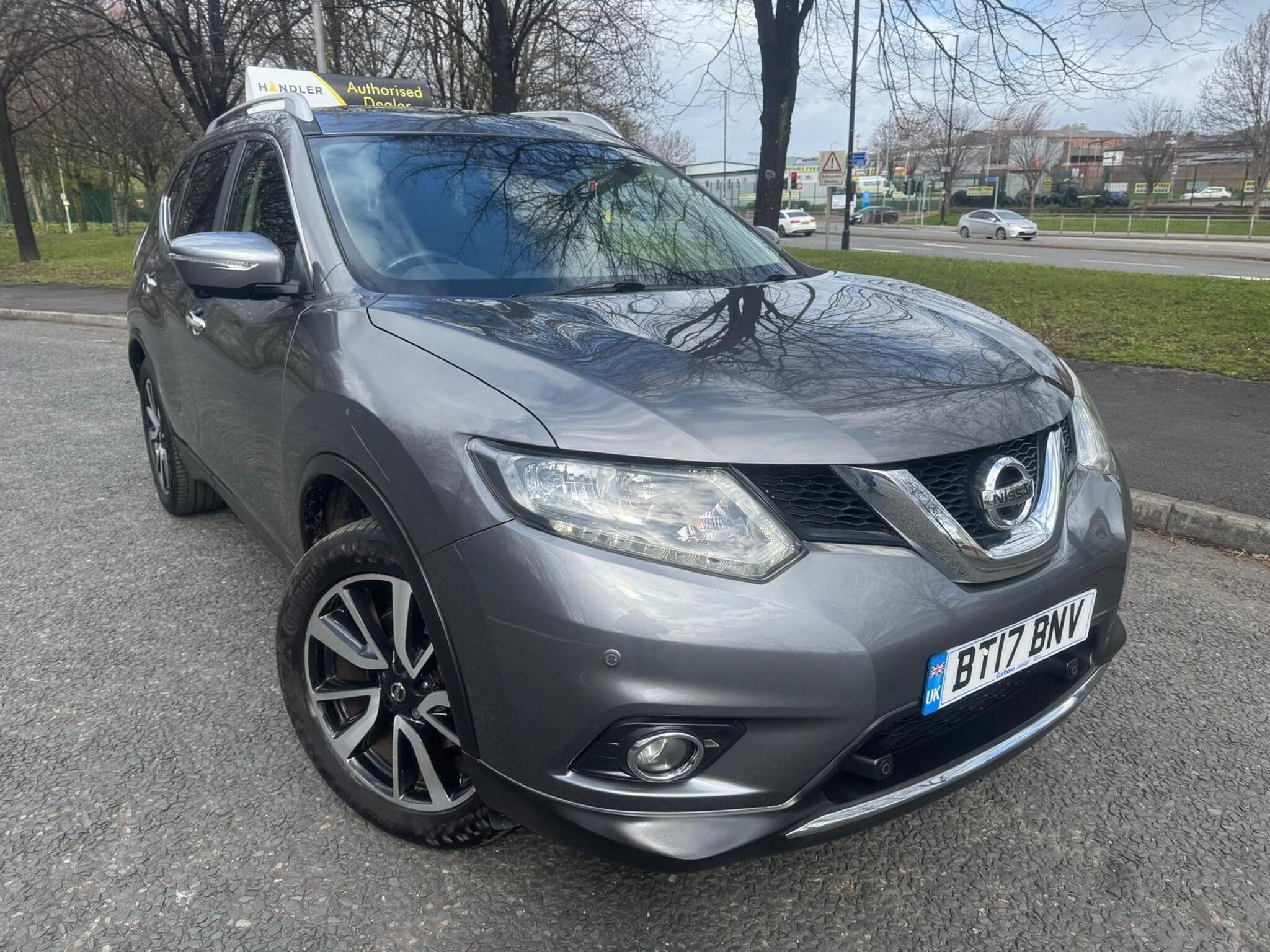 2017 Nissan X-Trail 1.6 dCi N-Vision Euro 6 (s/s) 5dr for sale at Bros Motors
