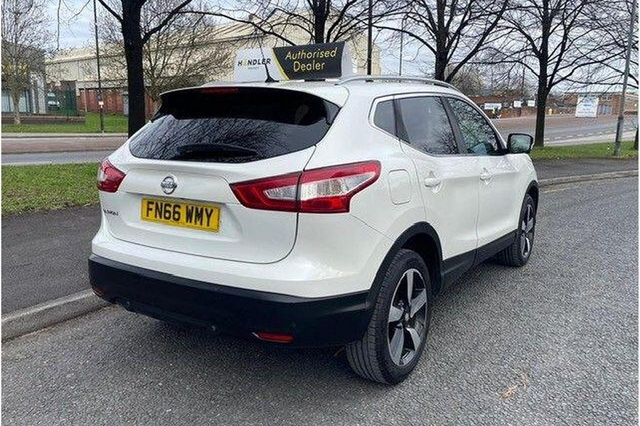 2016 Nissan Qashqai photo 9