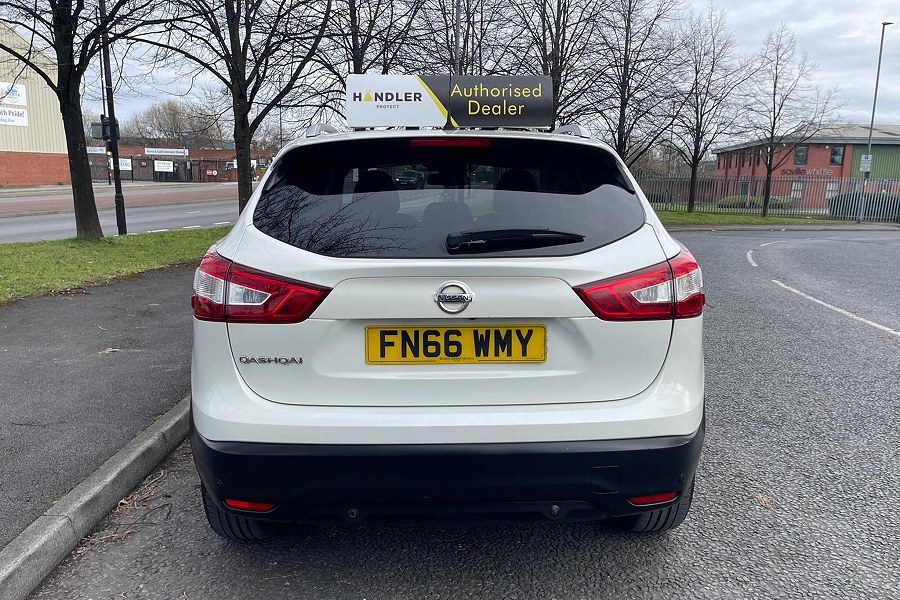 2016 Nissan Qashqai photo 12
