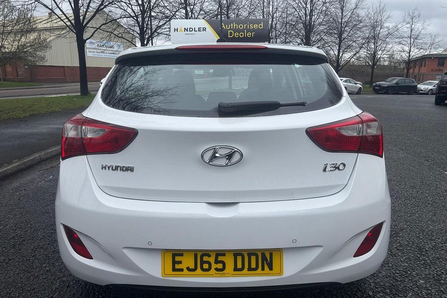2015 Hyundai i30 photo 11