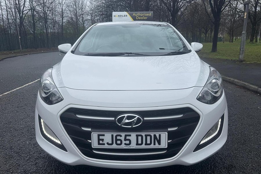 Hyundai i30 photo 2