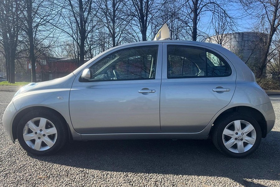 2004 Nissan Micra photo 10