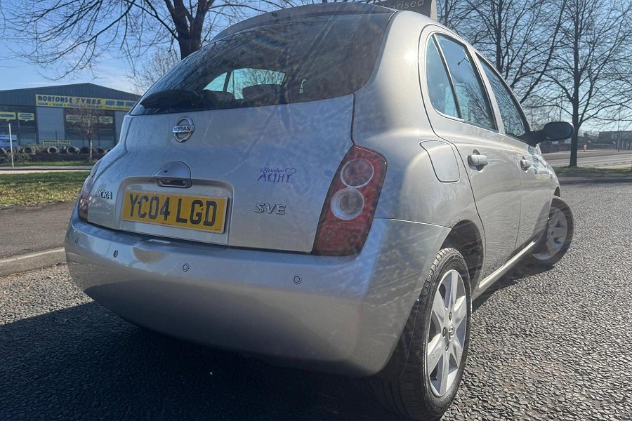 2004 Nissan Micra photo 8