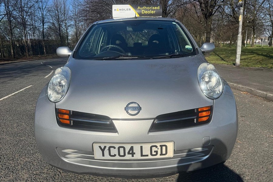 Nissan Micra photo 2