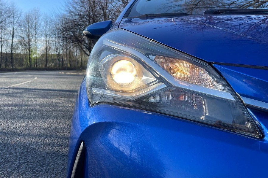 2017 Toyota Yaris photo 14