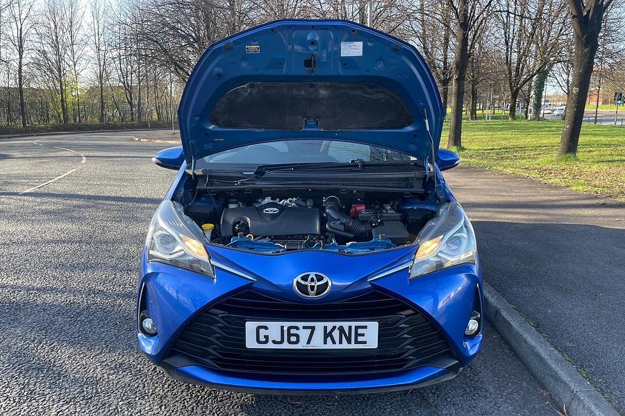 2017 Toyota Yaris photo 10