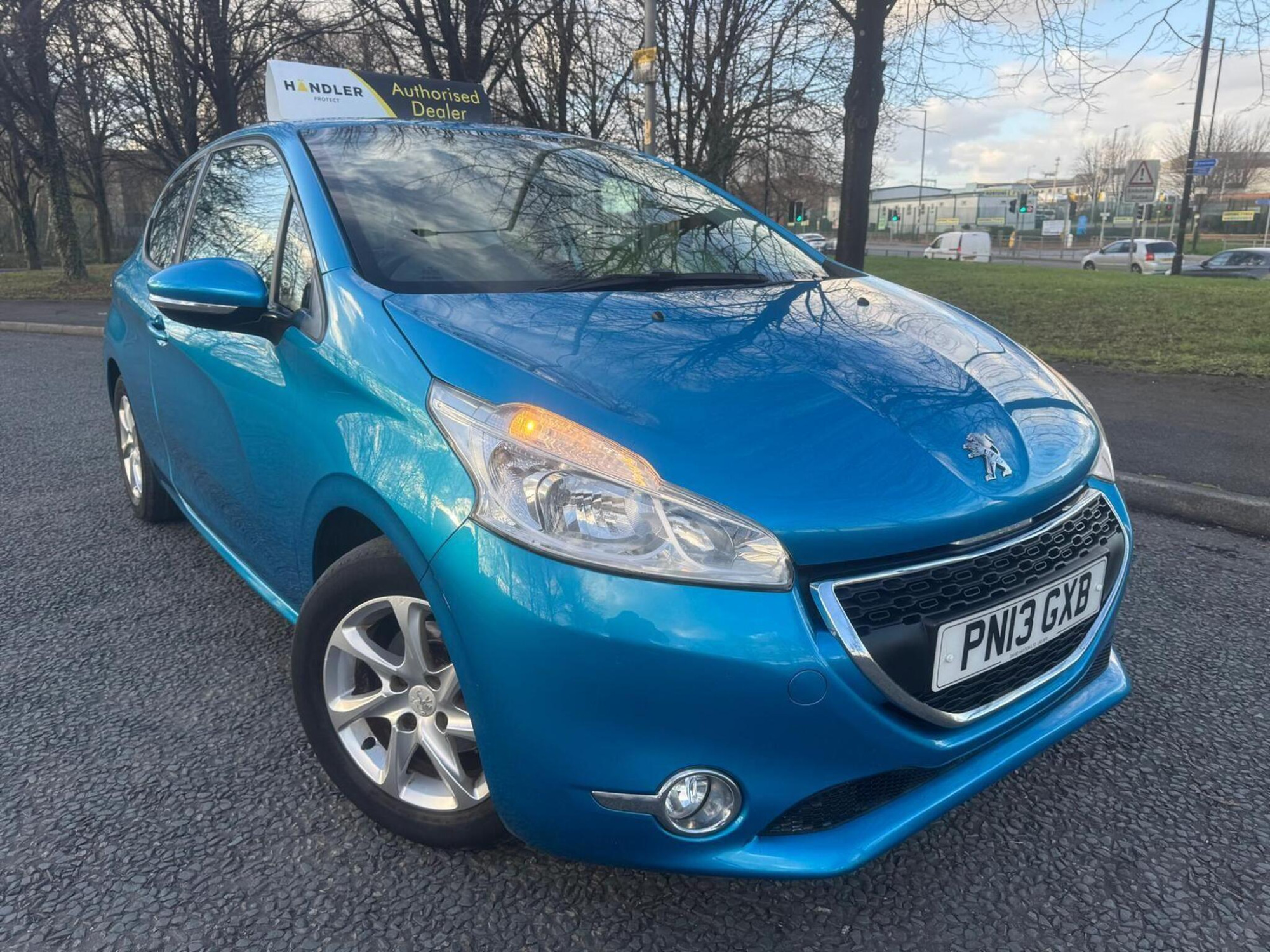 2013 Peugeot 208 1.4 VTi Active Euro 5 3dr for sale at Bros Motors