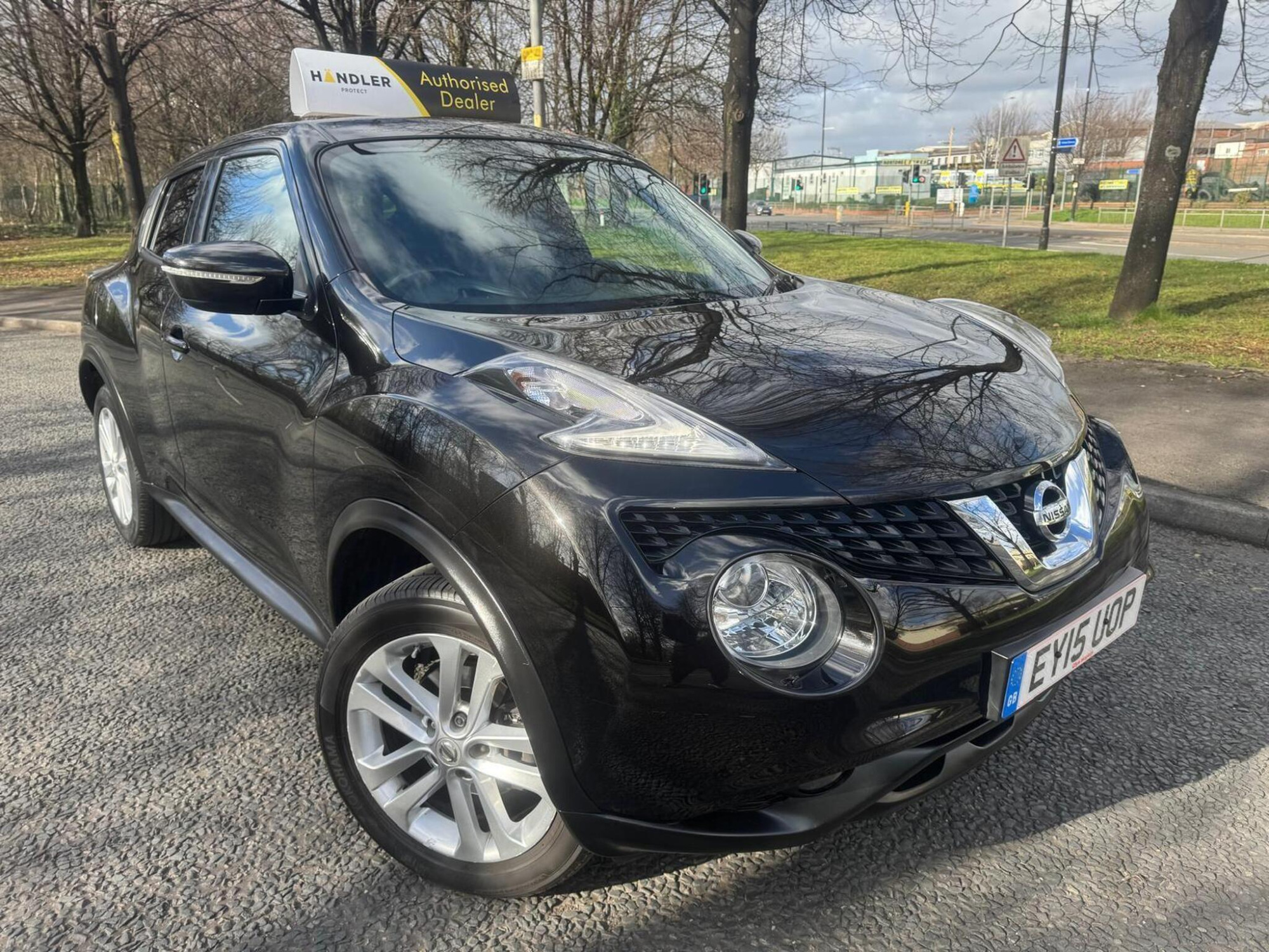 2015 Nissan Juke 1.6 Acenta Premium XTRON Euro 5 5dr for sale at Bros Motors