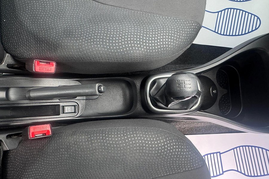 2009 Nissan Micra photo 13