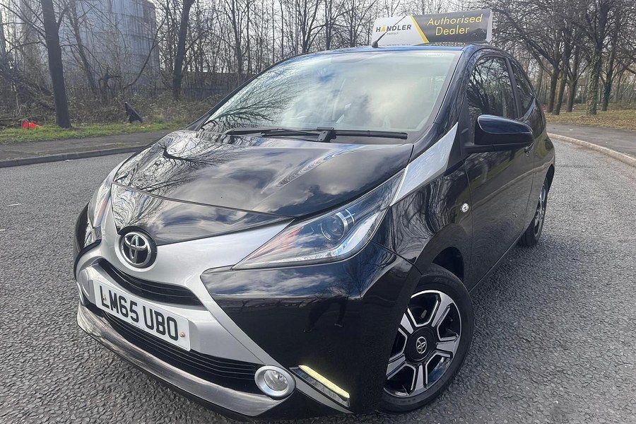 2015 Toyota AYGO photo 3