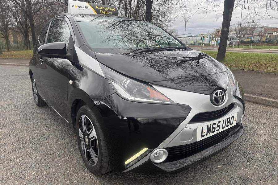 2015 Toyota AYGO photo 5