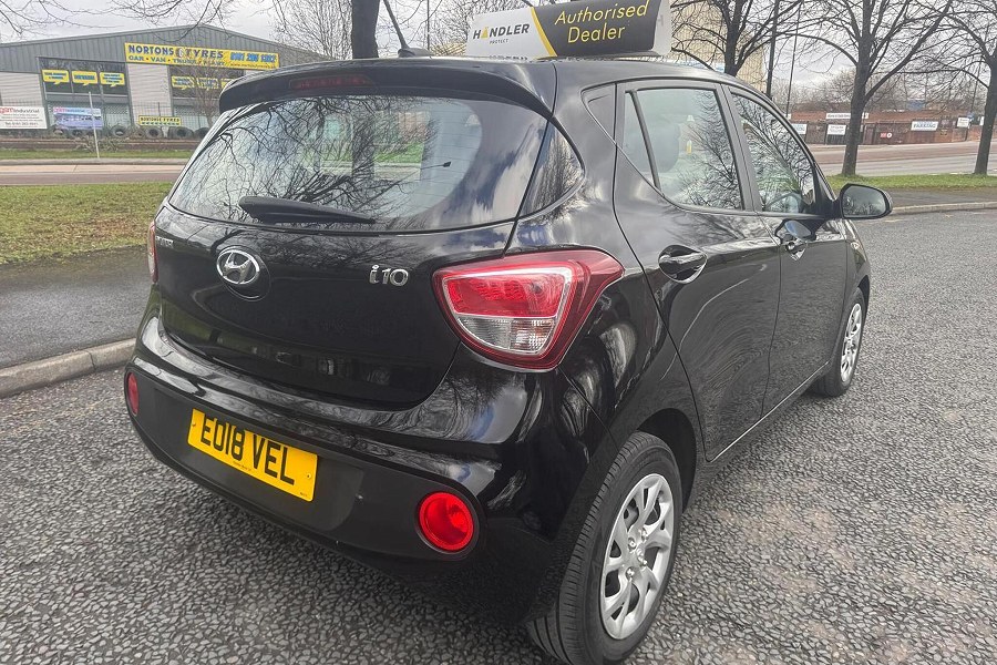 2018 Hyundai i10 photo 13
