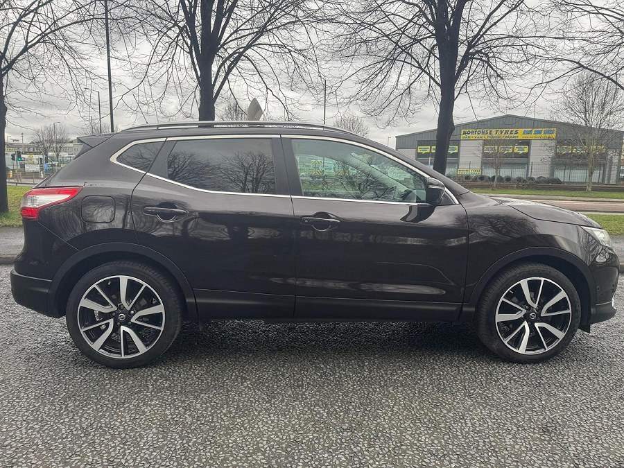 2014 Nissan Qashqai photo 12