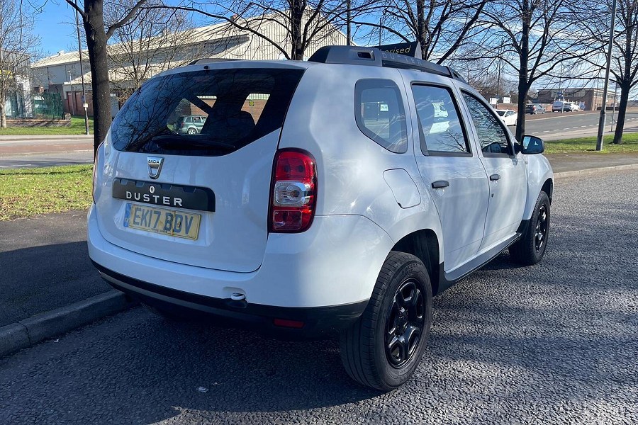 2017 Dacia Duster photo 13