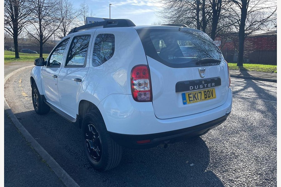 2017 Dacia Duster photo 3