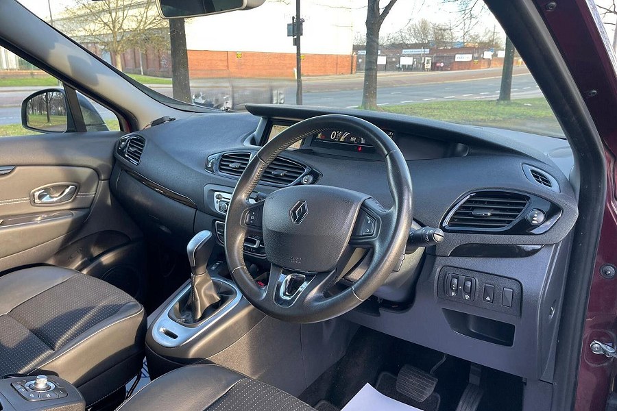 2014 Renault Scenic photo 14