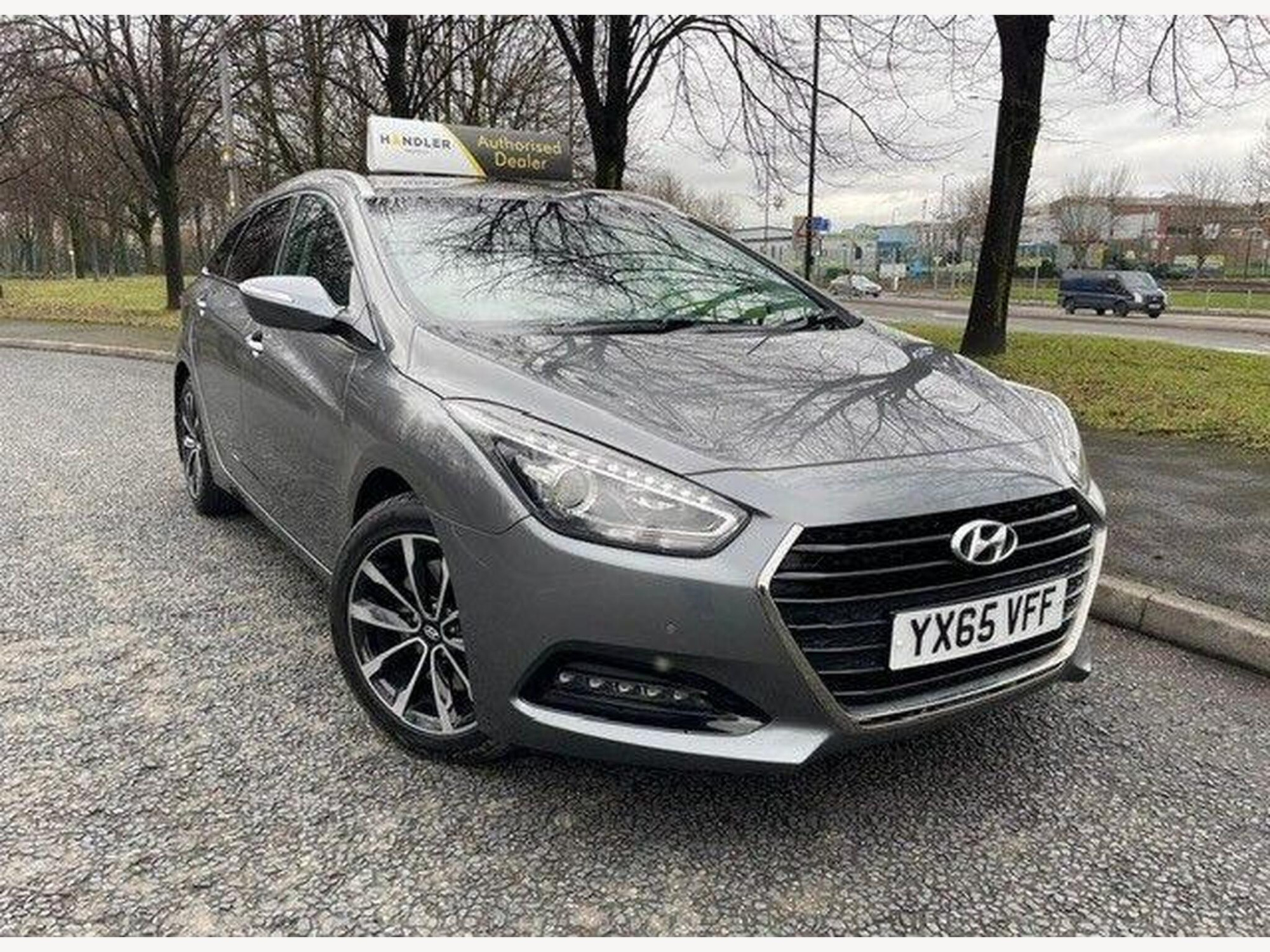 2015 Hyundai i40 1.7 CRDi Blue Drive SE Nav Tourer 5dr Diesel DCT Euro 6 (s/s) (141 ps) for sale at Bros Motors