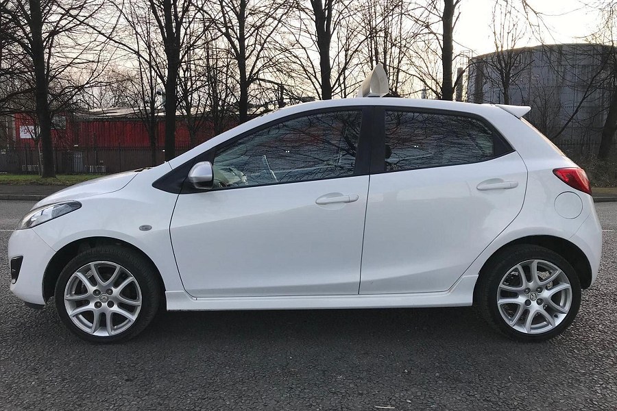 2011 Mazda Mazda2 photo 4