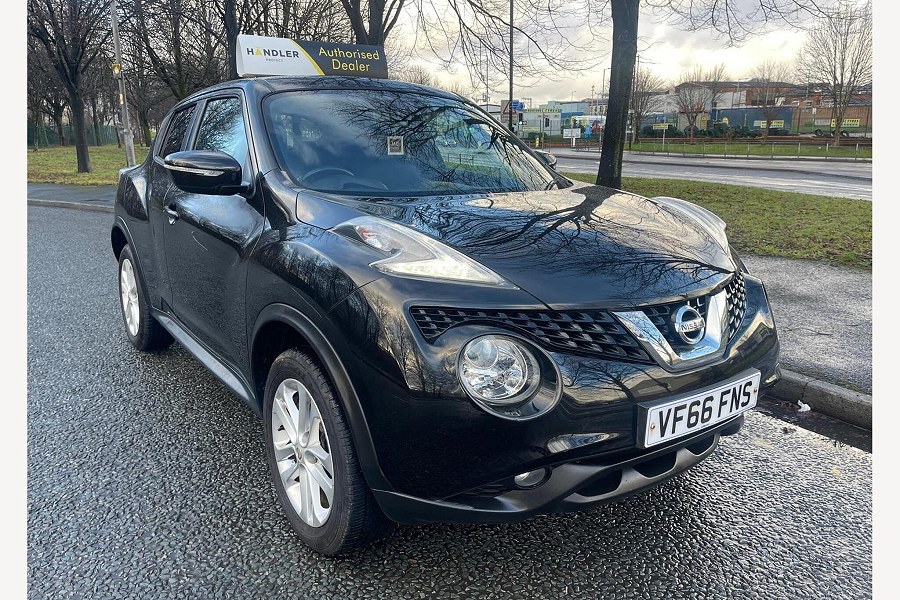 Nissan Juke photo 2
