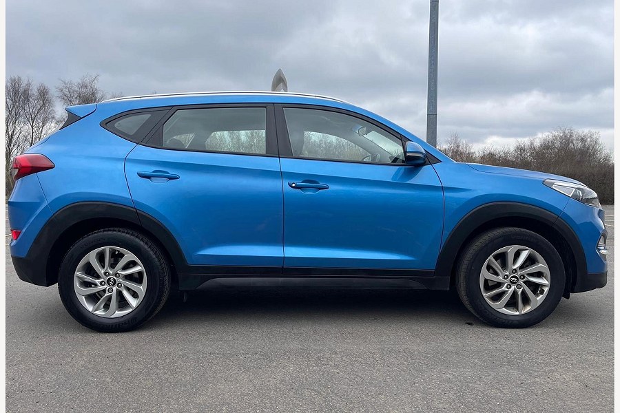 2015 Hyundai TUCSON photo 12