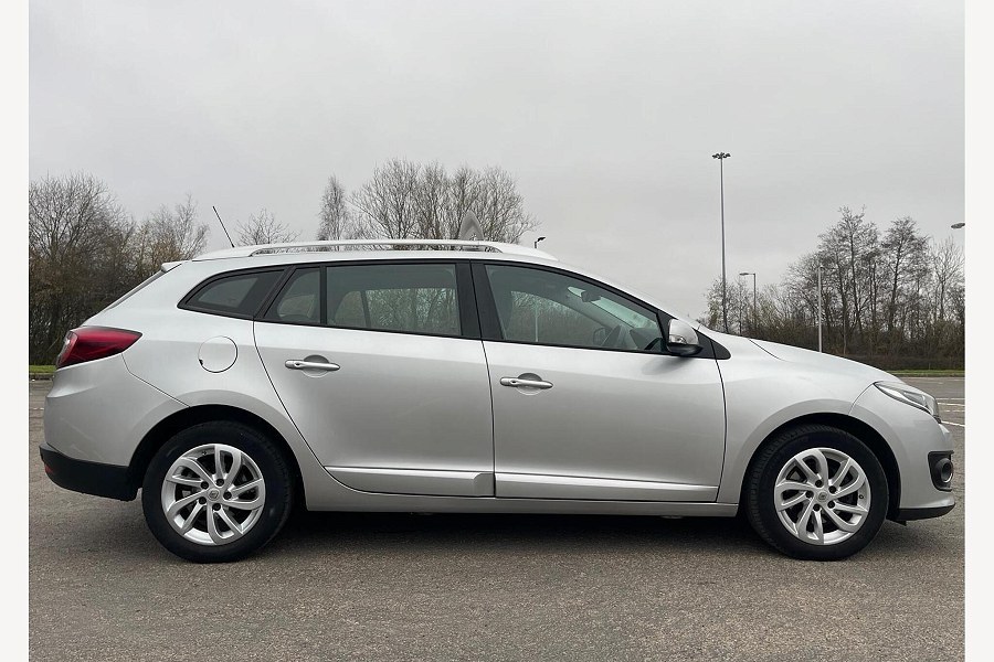 2015 Renault Megane photo 11