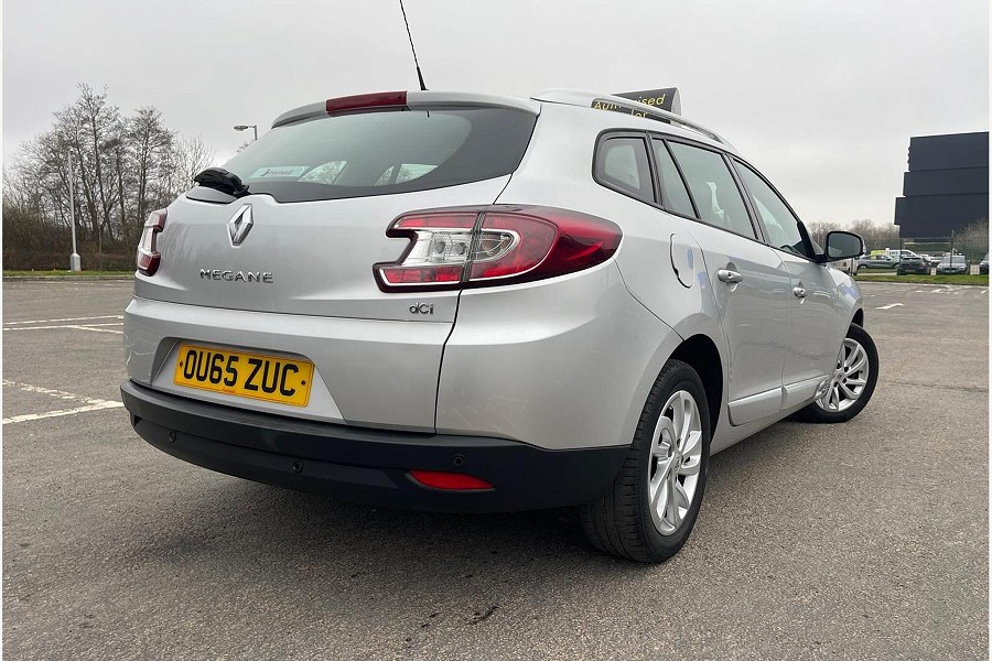 2015 Renault Megane photo 9