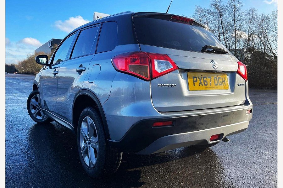 2017 Suzuki Vitara photo 4
