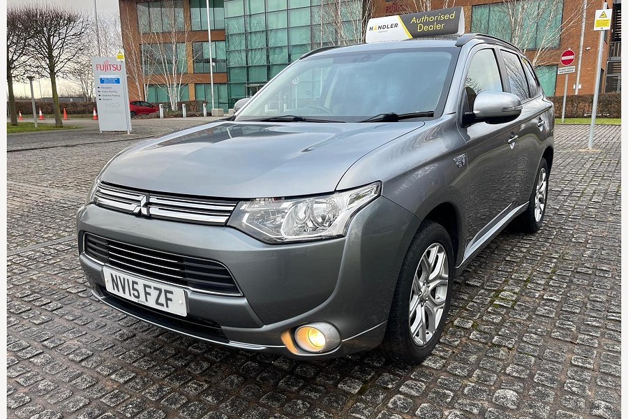 Mitsubishi Outlander photo 2