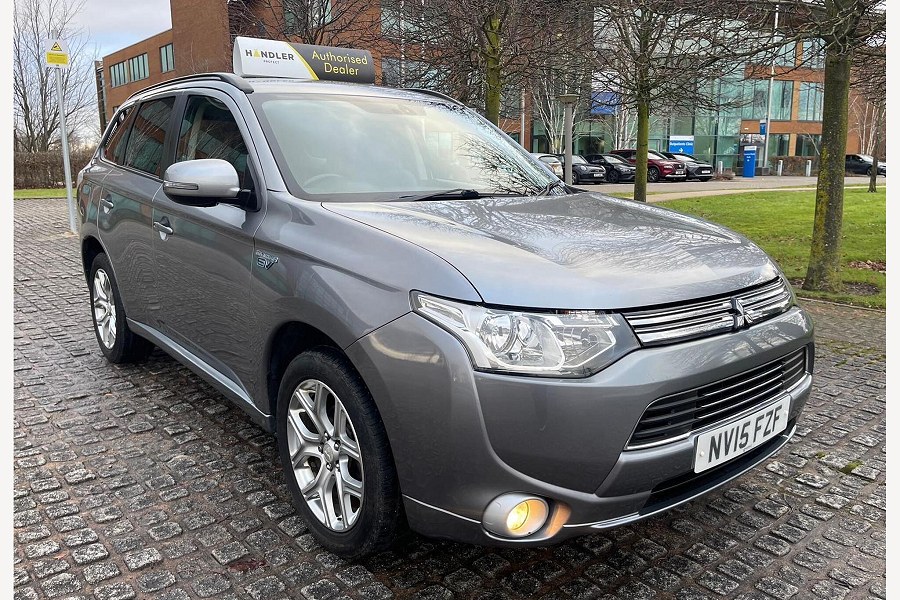 2015 Mitsubishi Outlander photo 4