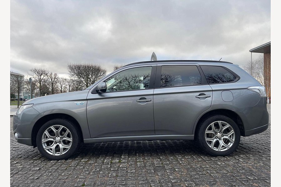 2015 Mitsubishi Outlander photo 8