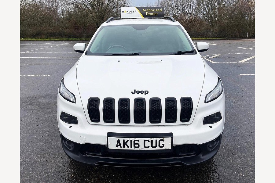 Jeep Cherokee photo 2