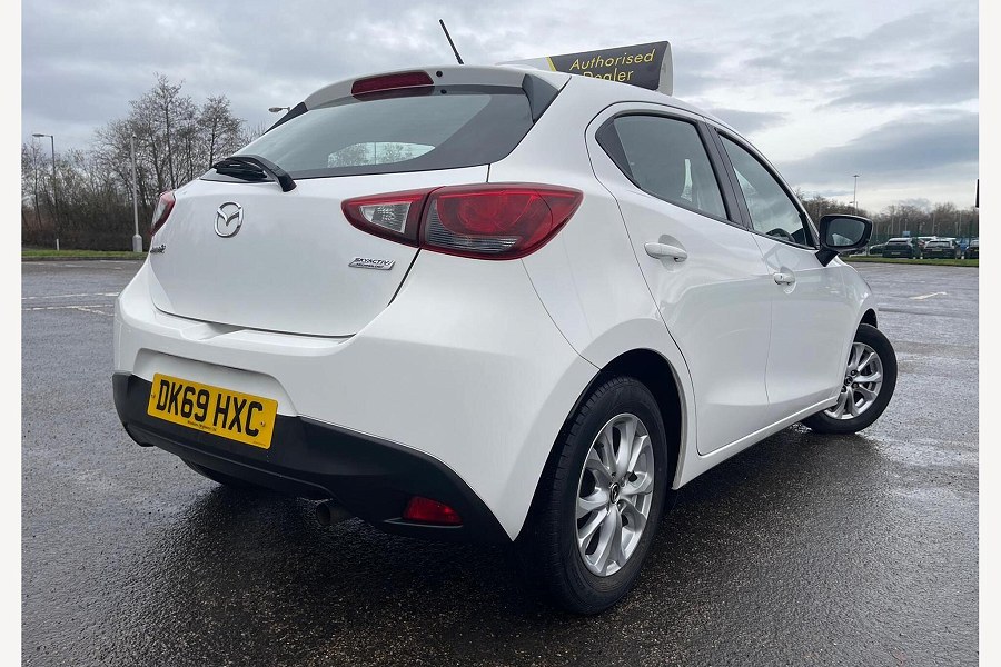 2019 Mazda Mazda2 photo 5