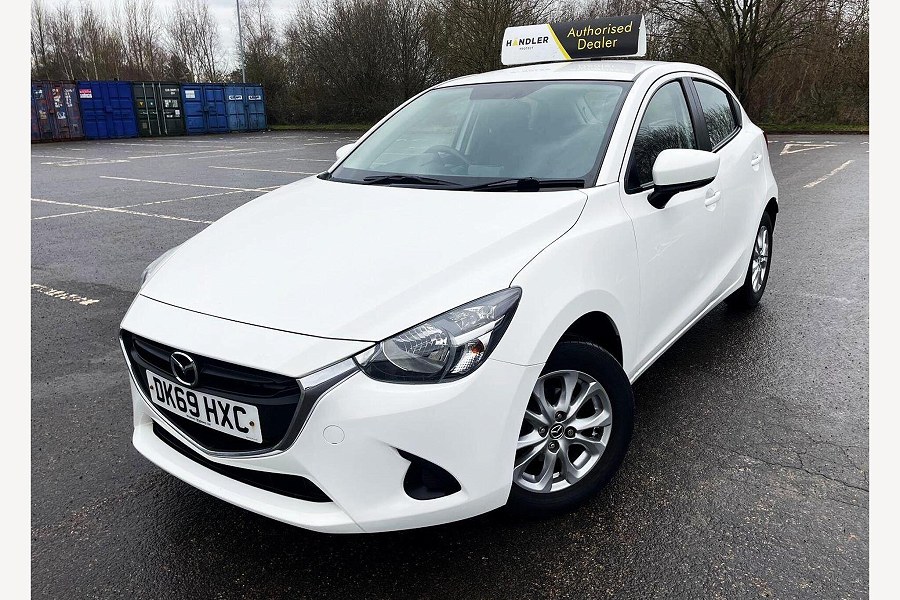 2019 Mazda Mazda2 photo 7