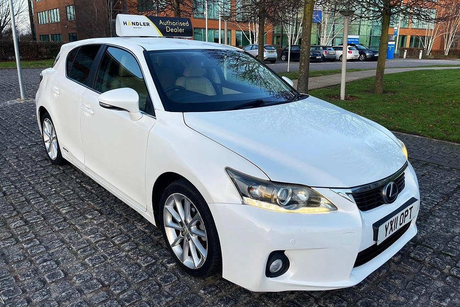 2011 Lexus CT photo 11