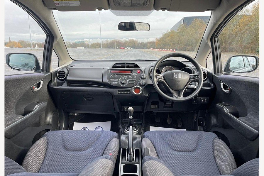 2012 Honda Jazz photo 13