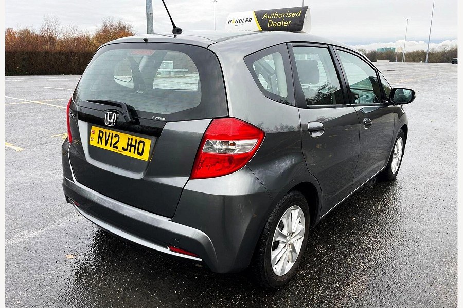 2012 Honda Jazz photo 12