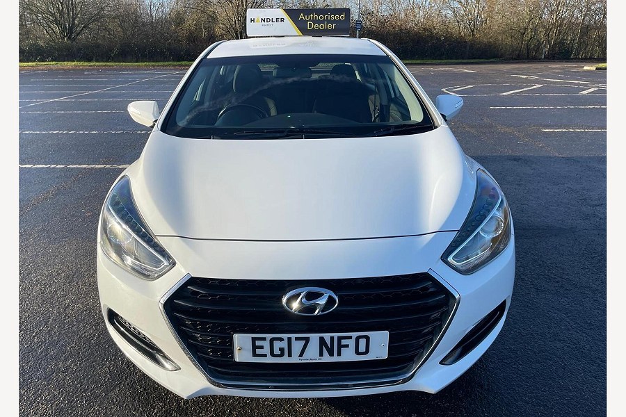 Hyundai i40 photo 2