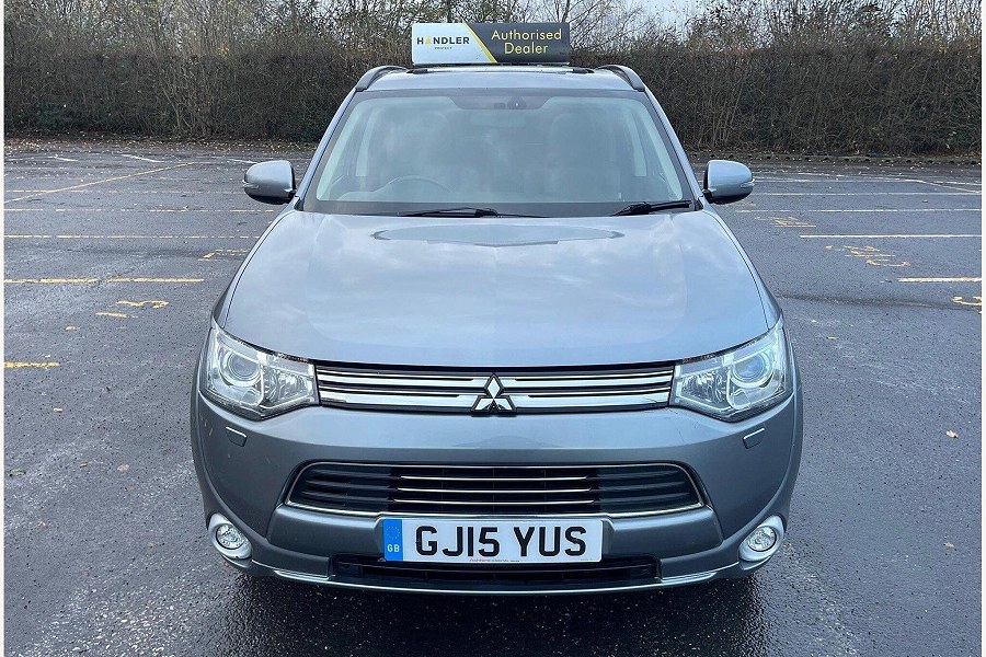 Mitsubishi Outlander photo 2