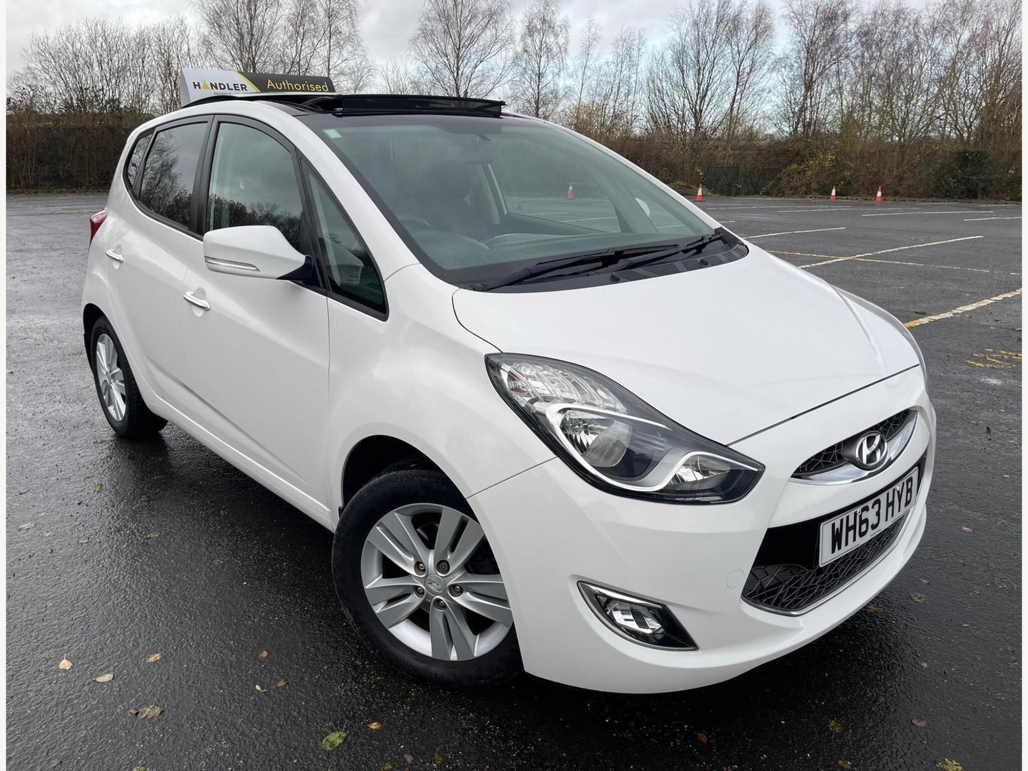 2014 Hyundai ix20 1.4 Style Euro 5 5dr for sale at Bros Motors