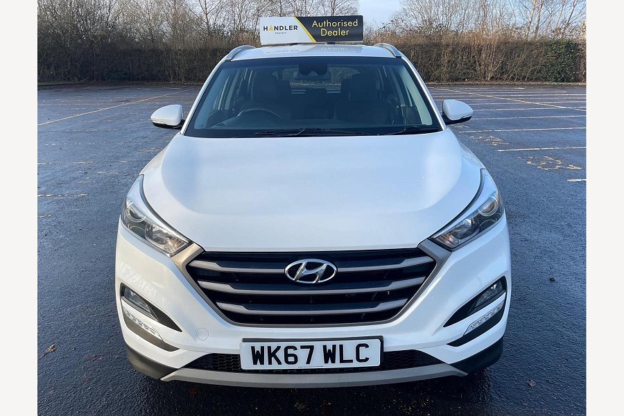 Hyundai TUCSON photo 2