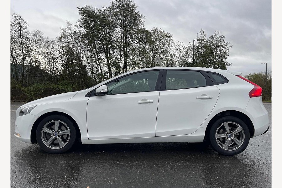 2016 Volvo V40 photo 4