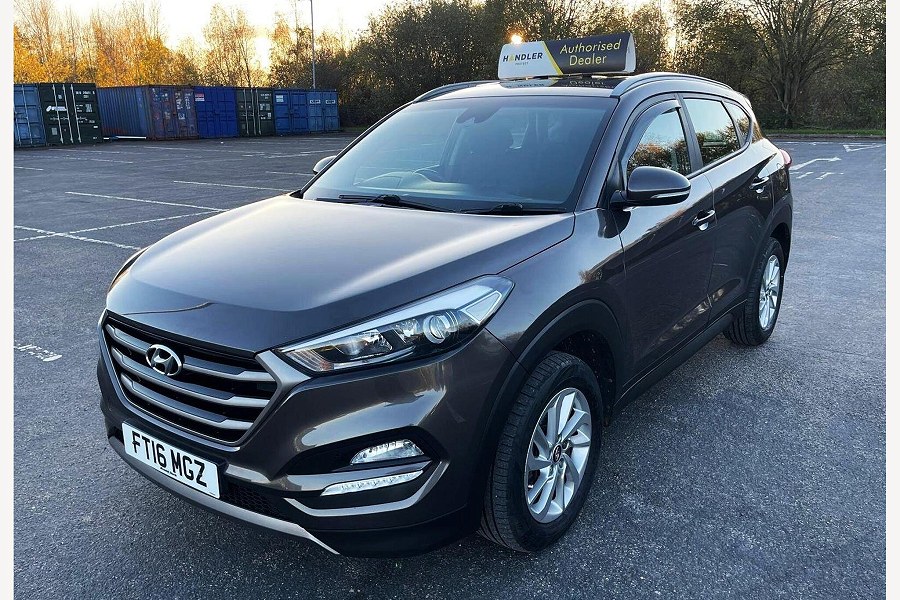 2016 Hyundai TUCSON photo 3