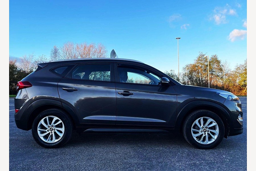 2016 Hyundai TUCSON photo 8