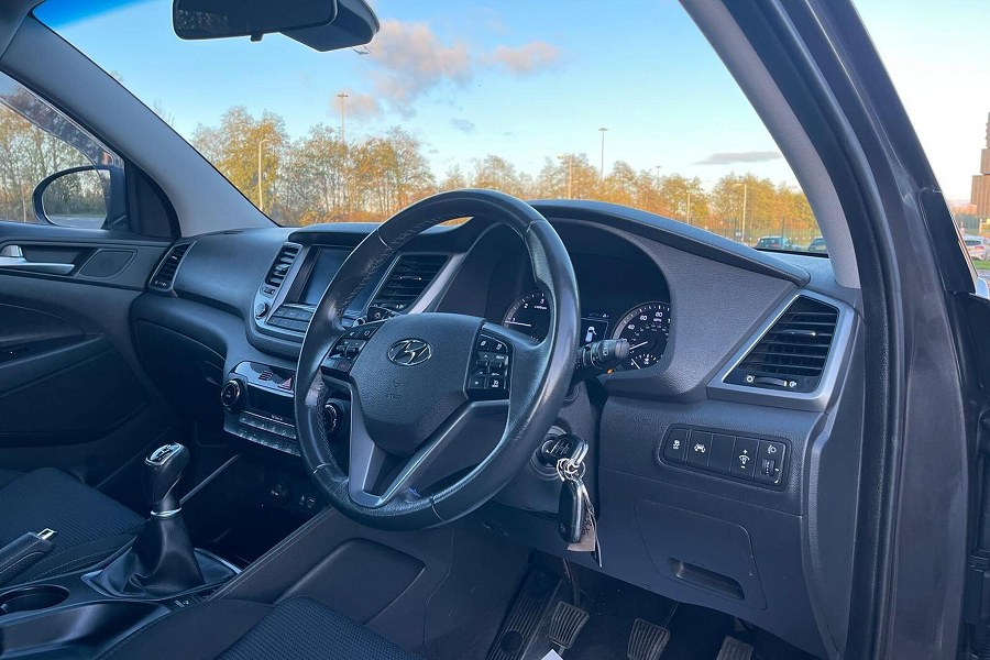 2016 Hyundai TUCSON photo 14