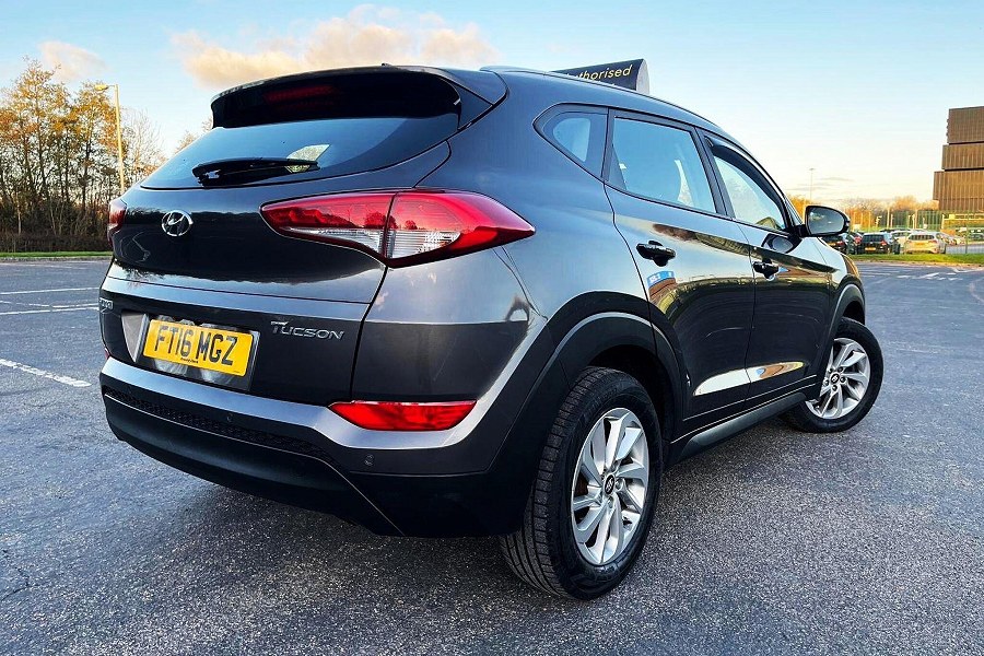 2016 Hyundai TUCSON photo 12